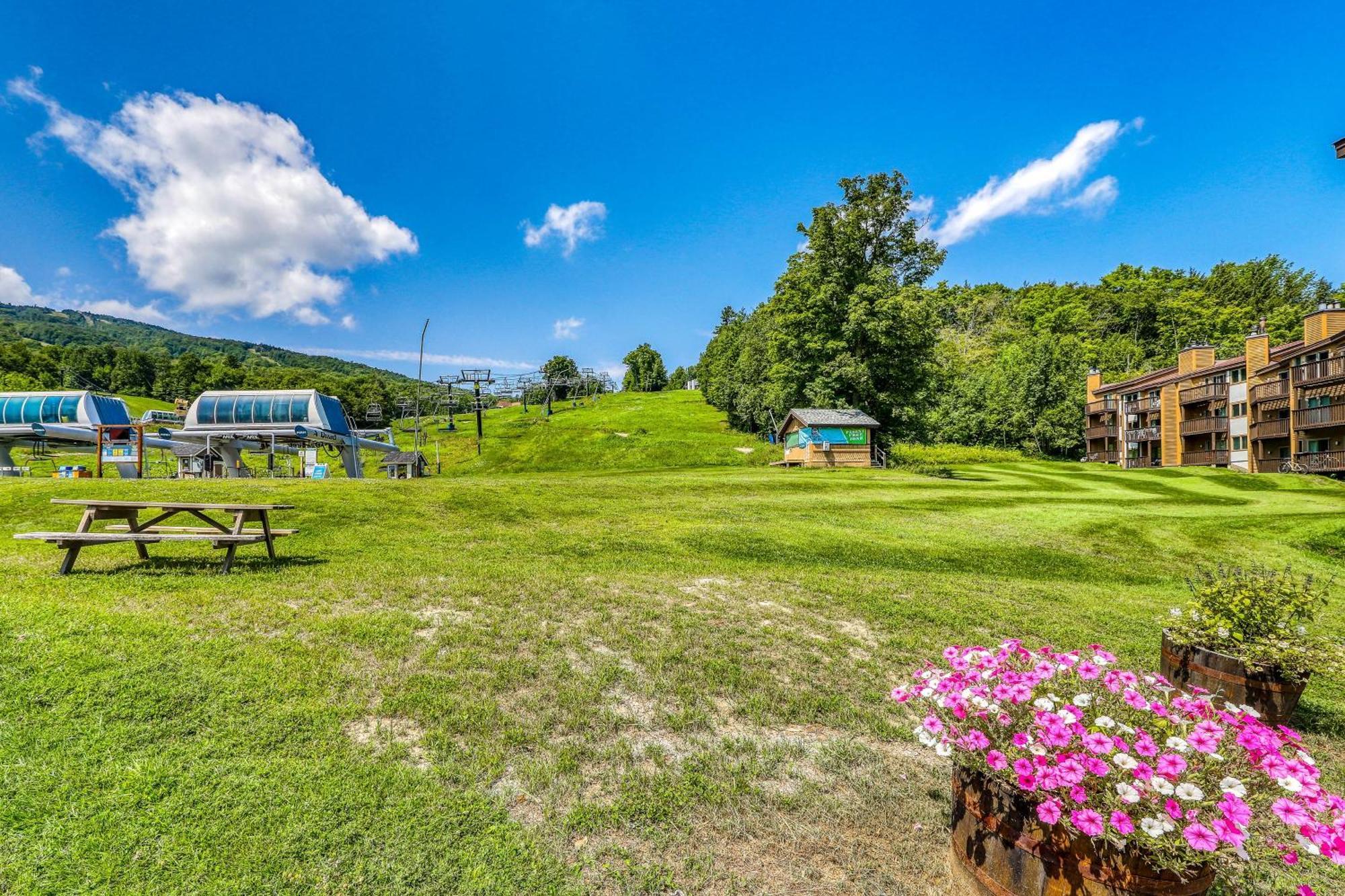Okemo Mountain Lodge Ludlow Phòng bức ảnh