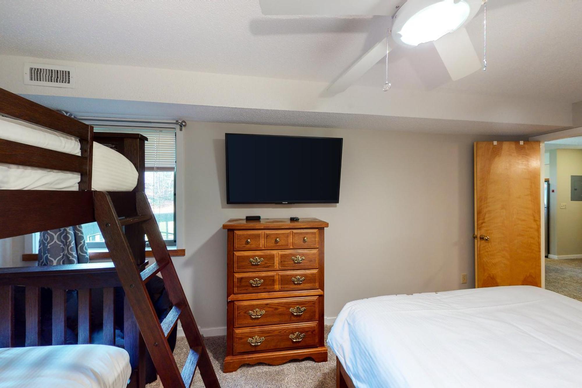 Okemo Mountain Lodge Ludlow Phòng bức ảnh