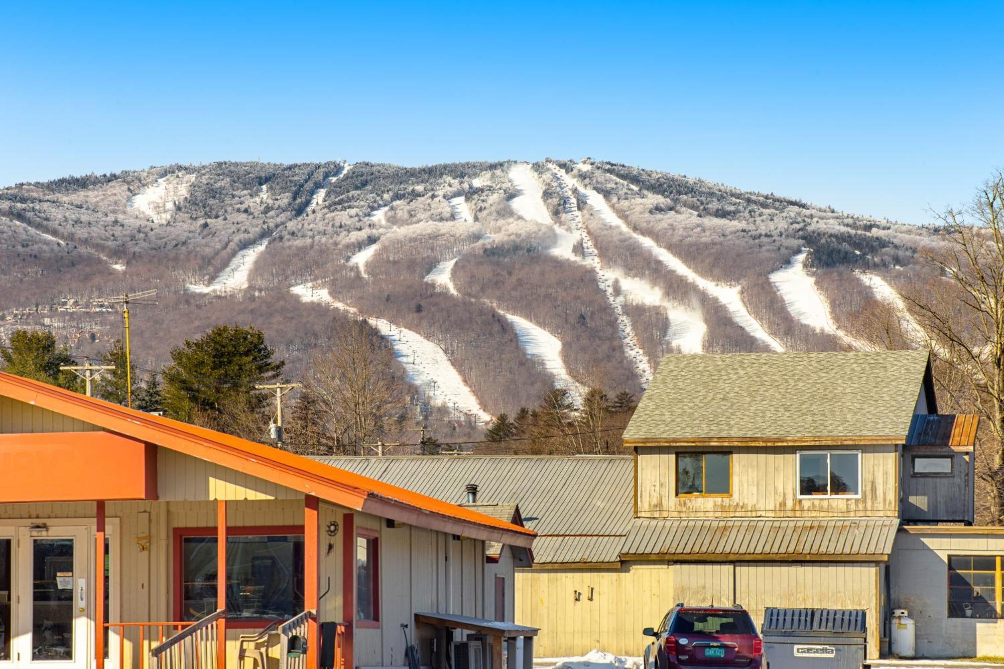 Okemo Mountain Lodge Ludlow Phòng bức ảnh