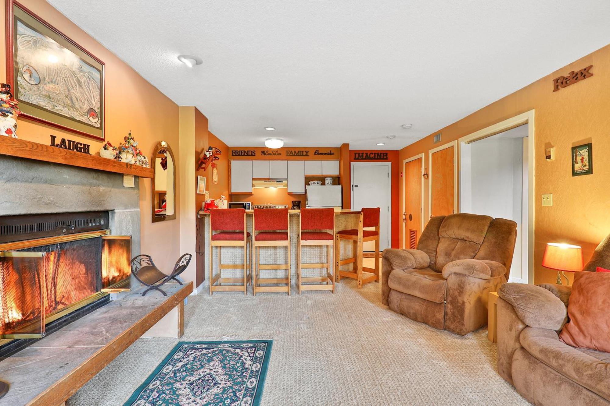 Okemo Mountain Lodge Ludlow Phòng bức ảnh