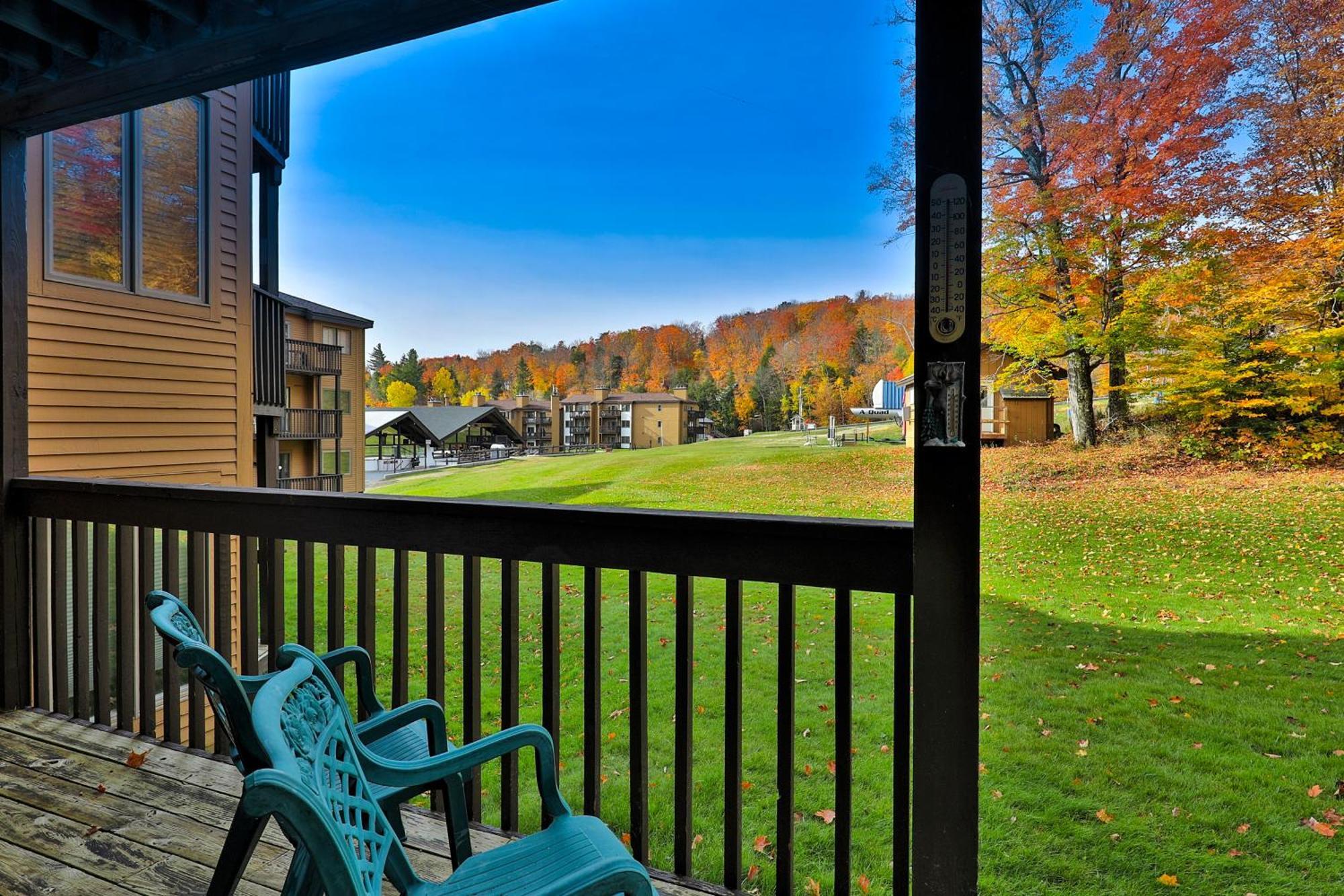Okemo Mountain Lodge Ludlow Phòng bức ảnh