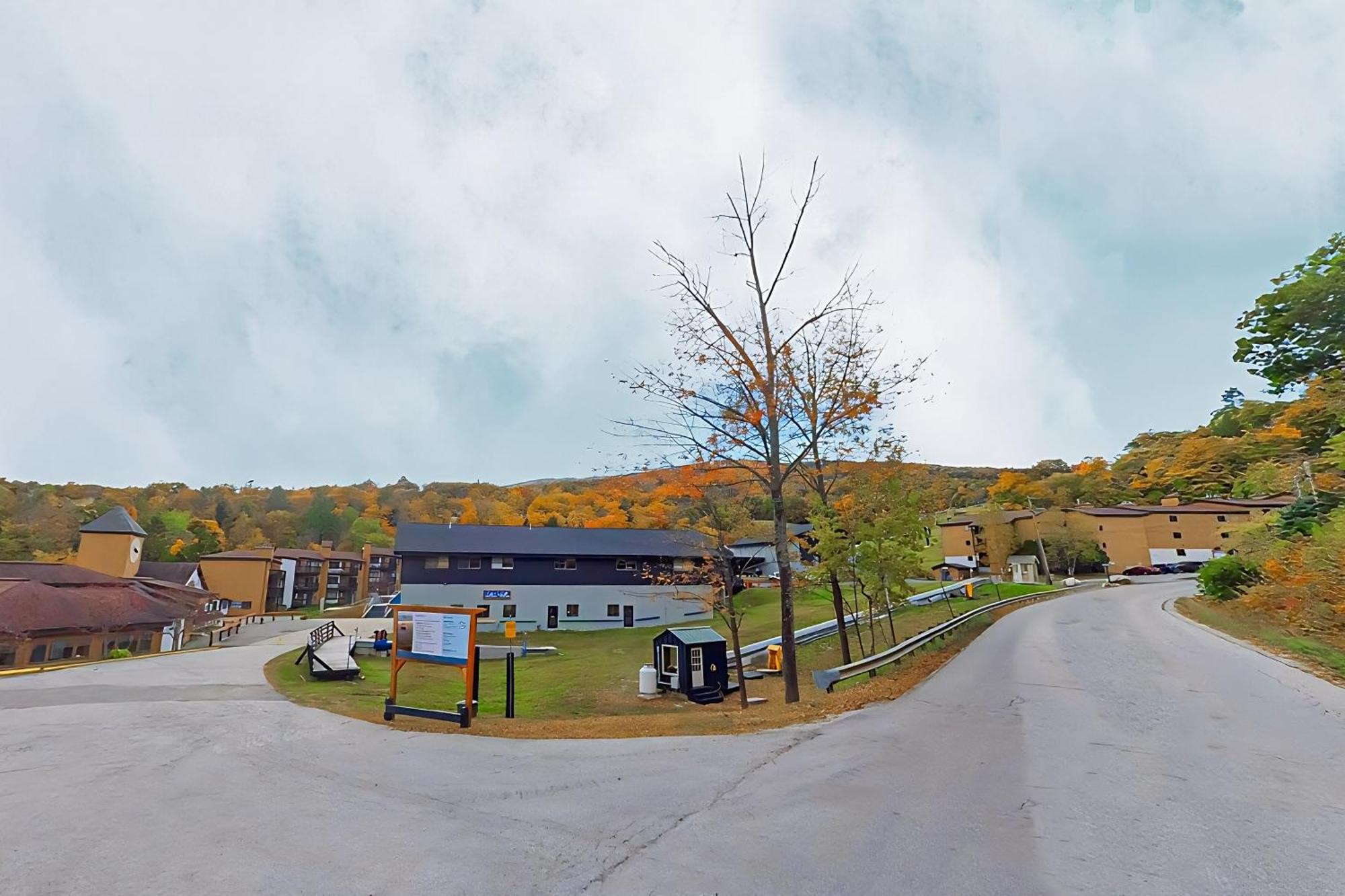 Okemo Mountain Lodge Ludlow Phòng bức ảnh