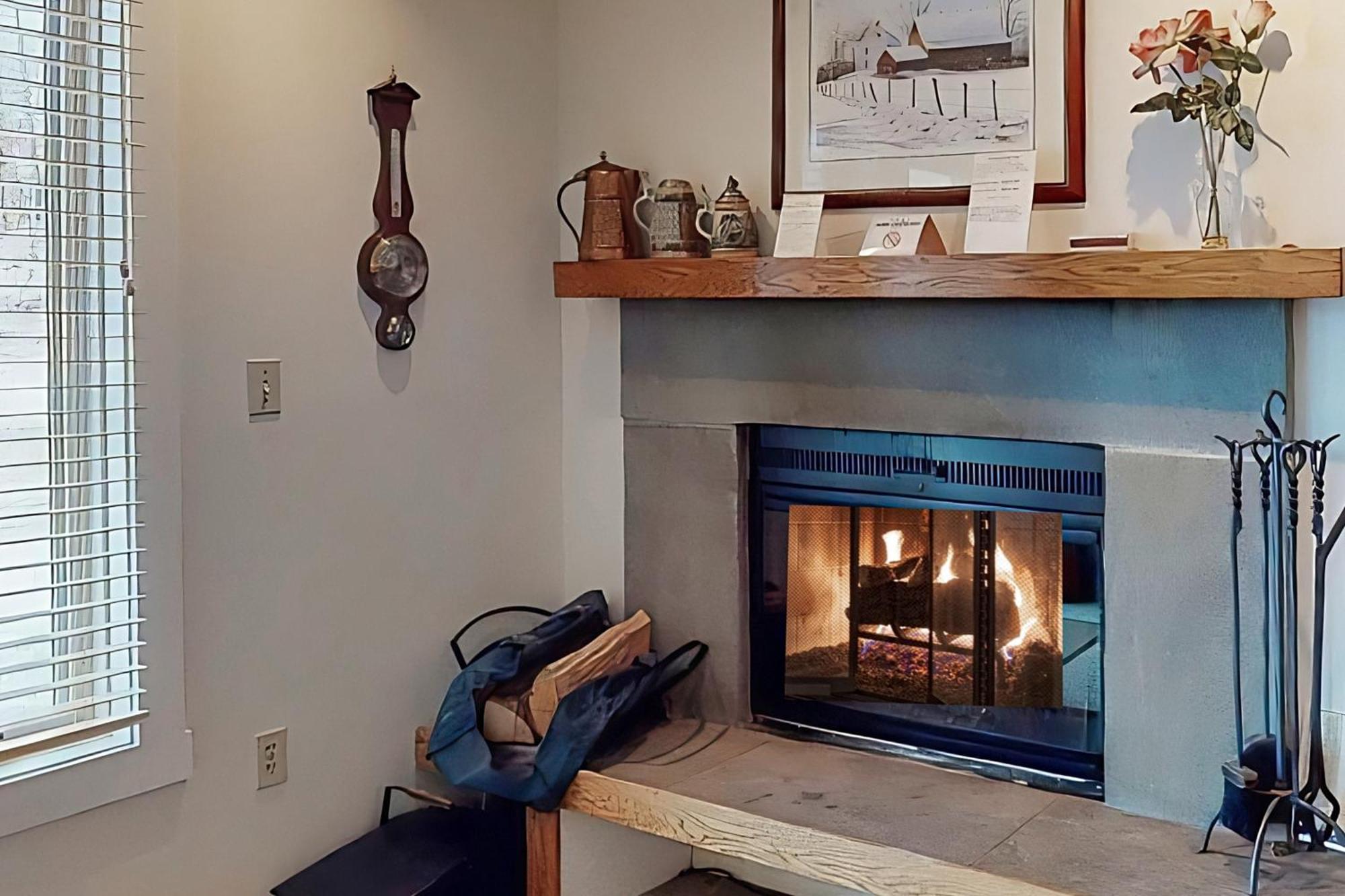 Okemo Mountain Lodge Ludlow Phòng bức ảnh